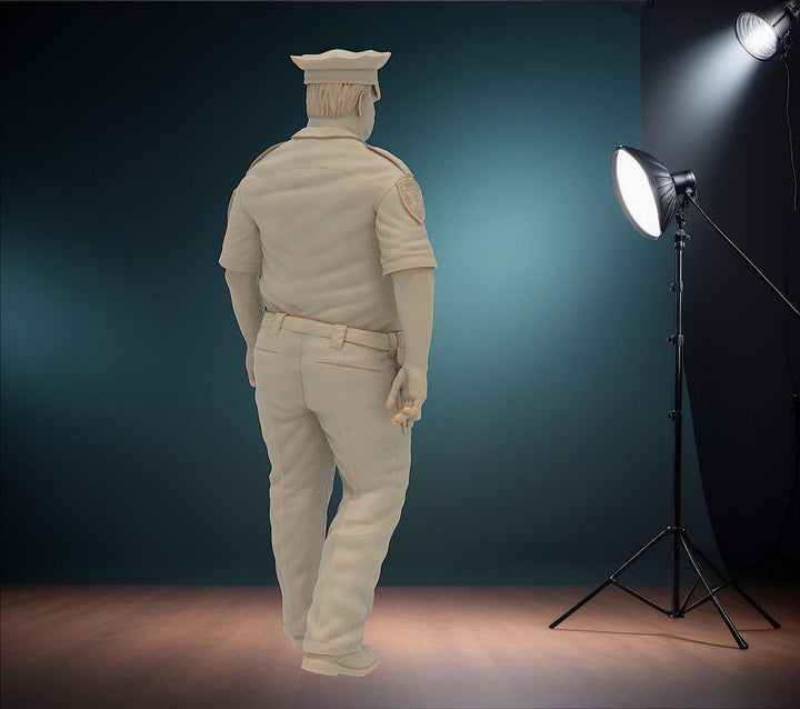 MM1158 Overweight Policeman