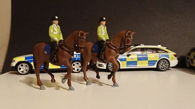 Police Horse & Rider X 1 Figure