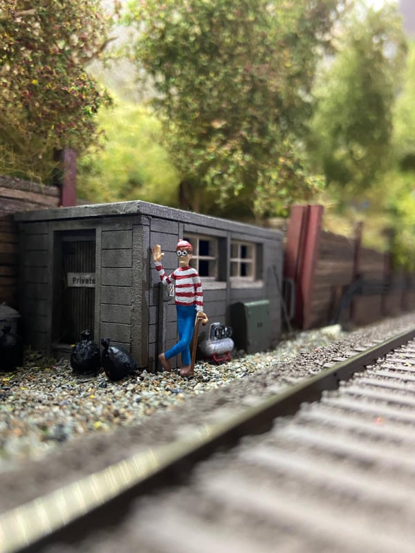 Mm235 Where’s Wally Figure