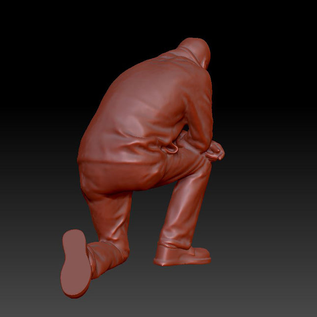 DSP201 Male Kneeling