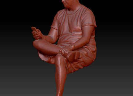 Large Male Sitting With Phone Dsp093 Figure
