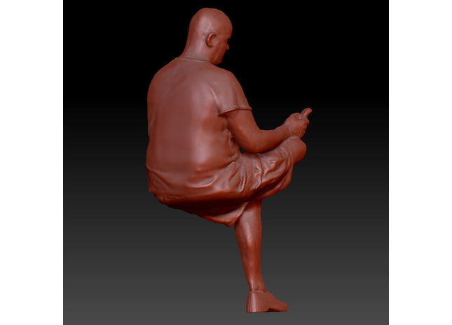 Large Male Sitting With Phone Dsp093 Figure