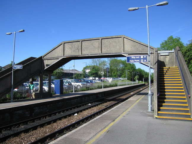 PJD104 Model Railway Concrete Platform Footbridge