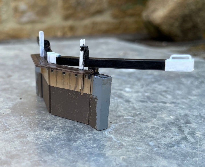 PJD031 Model Railway Canal lock gates B
