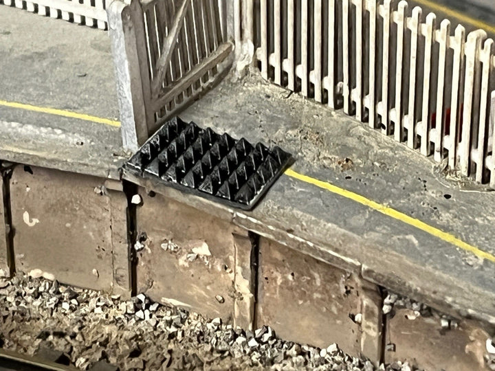 PJD009 - Model Railway Platform Anti-Trespass Panel Rubber
