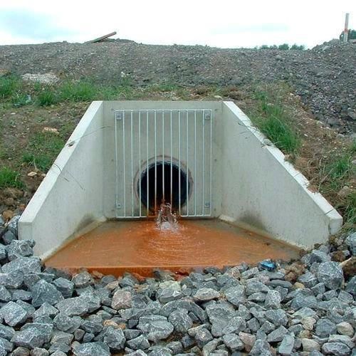 PJD007 - Model Railway Reinforced concrete head wall spillway outfall