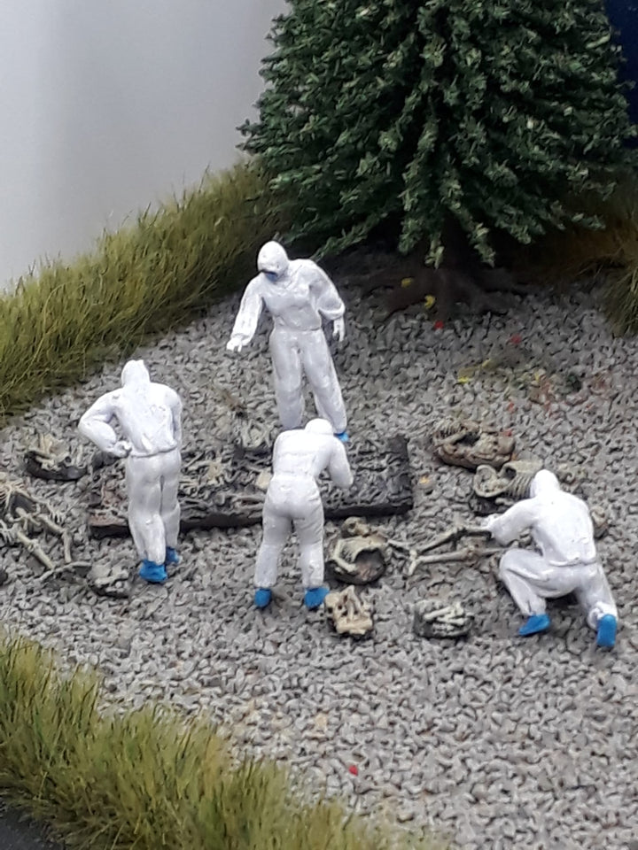 Mm1016 Police Crime Scene/Archaeology Dig Figure