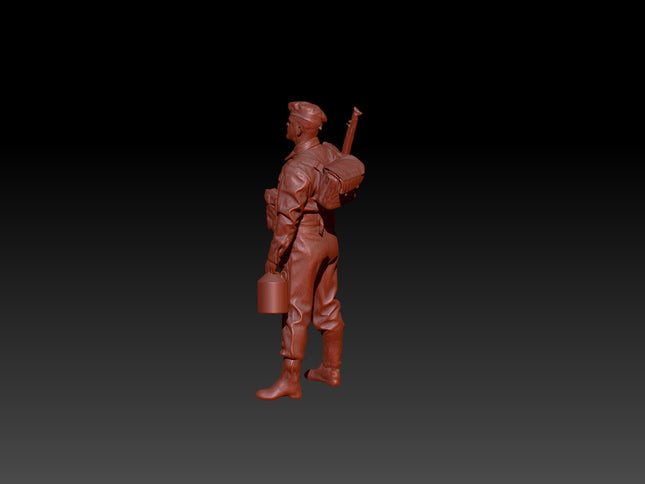 S3D0011 WW2 Soldier with Jar